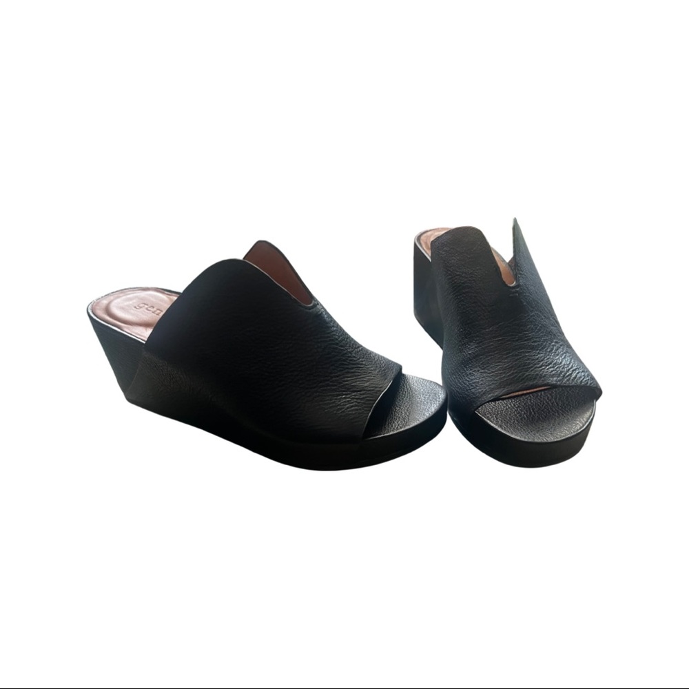 Gentle Souls by Kenneth Cole